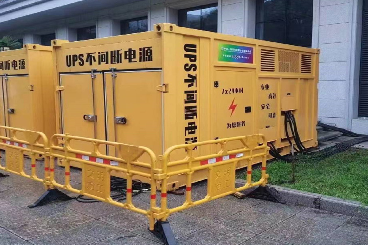 霍尔果斯发电机租赁施工现场