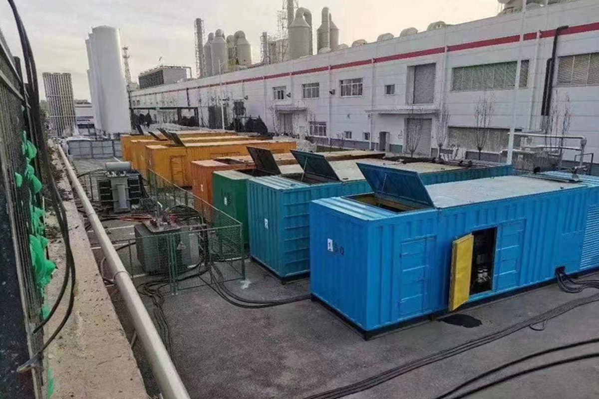 霍尔果斯发电机租赁施工现场